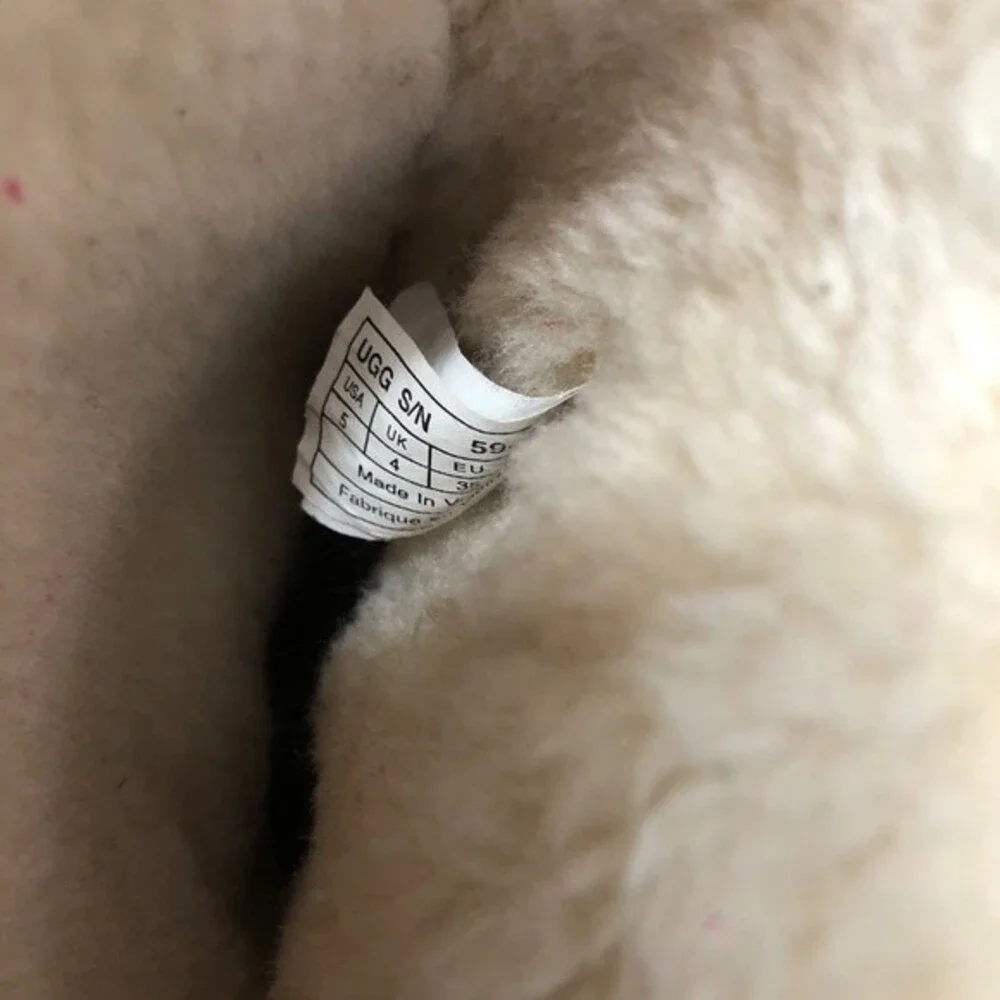 brown UGG Sherpa boots‎ size 5